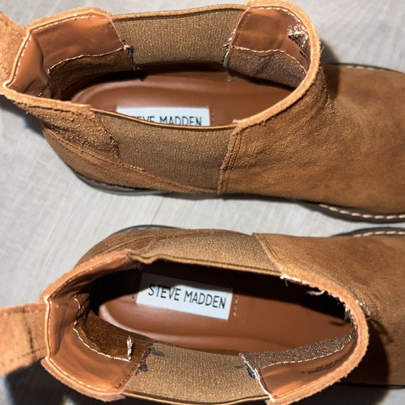 Suede brand new without tags Steve Madden booties - Picture 3 of 7